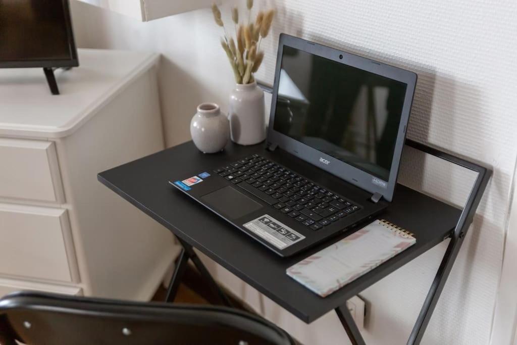 Le Versaillais Gare/chateau/wifi/netflix Apartment